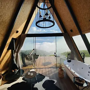 Apartamento Horizonte, Barracão